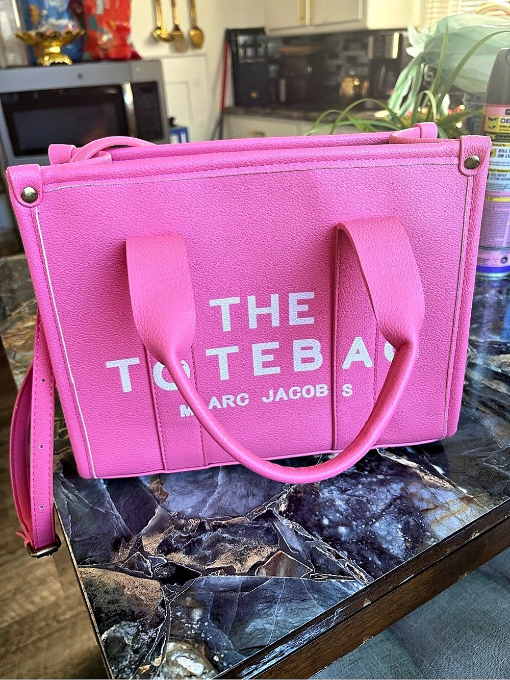 Marc Jacobs The Leather Small Tote Bag Pink
